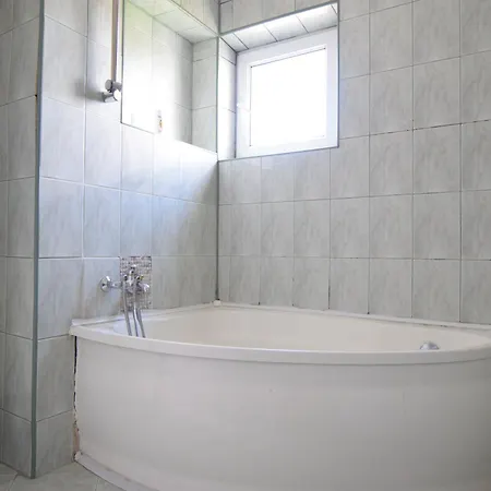 In The Center Of * בוקרשט