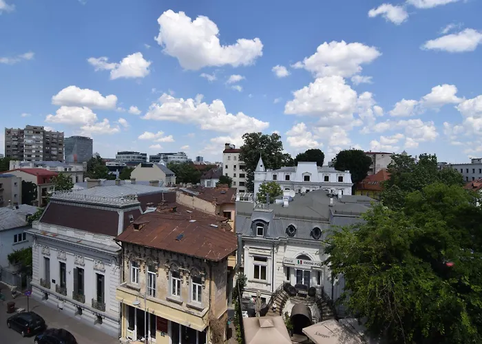 In The Center Of 아파트 부쿠레슈티