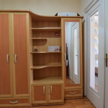 Appartement In The Center Of Boekarest